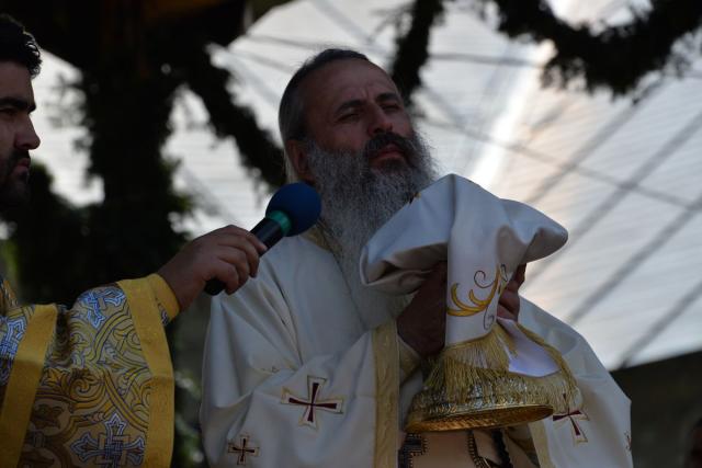 Hram la Mănăstirea Neamț