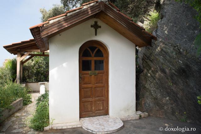 Peștera Sfinților Luca și Ilarion de la Schitul „Sfânta Ana” – Athos