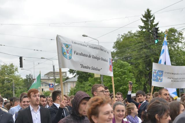 Trei urări de la Înaltpreasfințitul Teofan pentru tinerii absolvenți de facultate