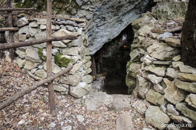 Aghiasma Cuviosului Gherontie de la Schitul „Sfânta Ana” din Athos