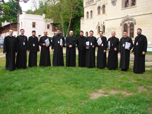 Au debutat cursurile pentru obţinerea gradelor profesionale de definitivat şi grad II în preoţie