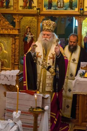 Părintele Mihail Derscariu, condus pe ultimul drum