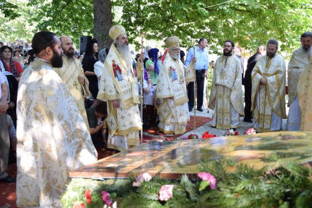 Slujbă arhierească și rugăciuni pentru ploaie, la Mănăstirea Bucium