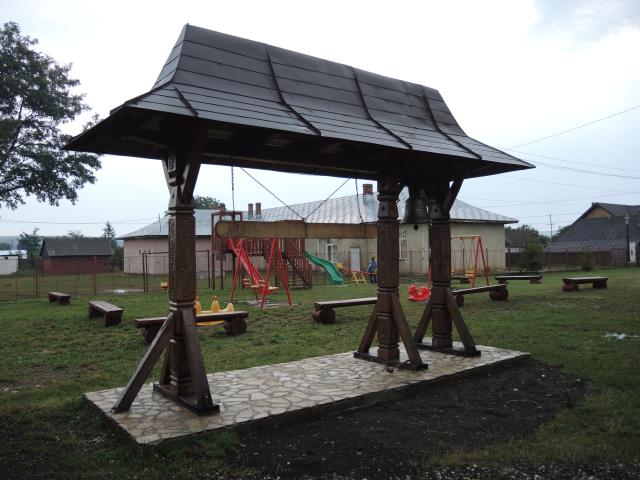 IPS Mitropolit Teofan a sfințit un altar de vară în Parohia Podoleni II