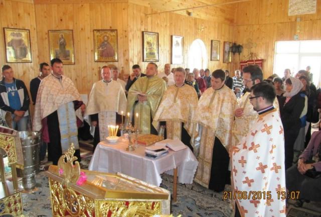 Rugăciune şi cateheză la Parohia Fundu Tutovei