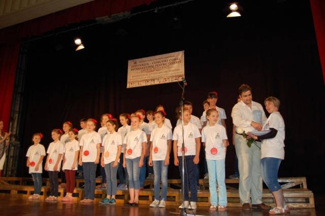 Concurs și concert Cantus Mundi la Iași