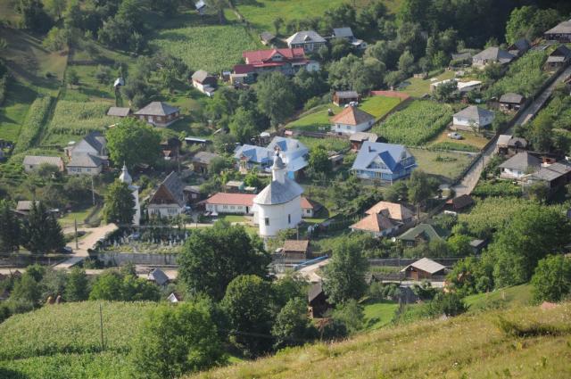 Tabără sub streaşina ctitoriei barnovschiene de la Buhalniţa