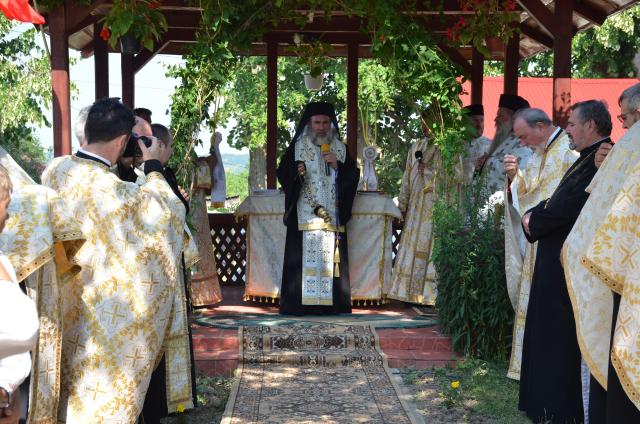 Numeroşi invitaţi de seamă la prima ediţie a Simpozionului naţional „Stăniţa - pagini de istorie, cultură şi spiritualitate“ (GALERIE FOTO)