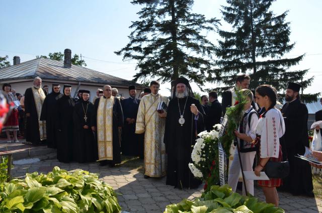 Numeroşi invitaţi de seamă la prima ediţie a Simpozionului naţional „Stăniţa - pagini de istorie, cultură şi spiritualitate“ (GALERIE FOTO)