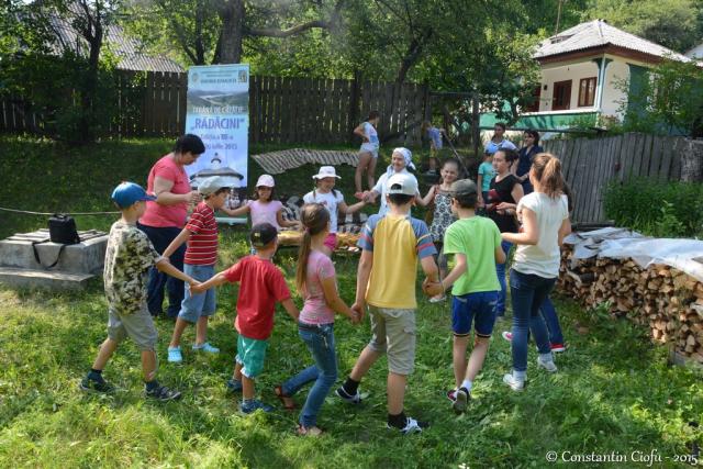 Tabără sub streaşina ctitoriei barnovschiene de la Buhalniţa