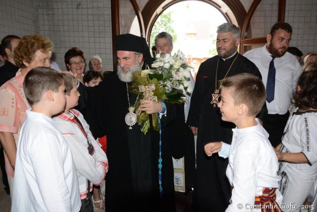 Vecernie arhierească în Biserica "Sfântul Iulian din Tars" (GALERIE FOTO)