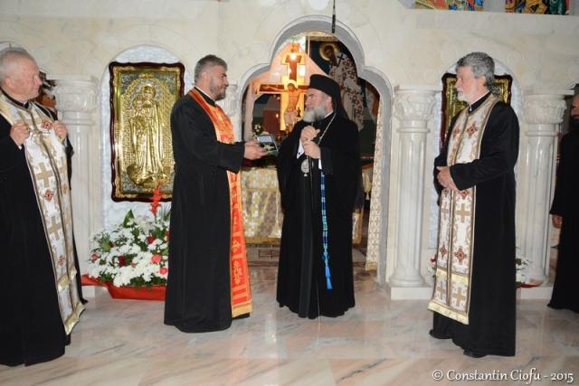 Vecernie arhierească în Biserica "Sfântul Iulian din Tars" (GALERIE FOTO)