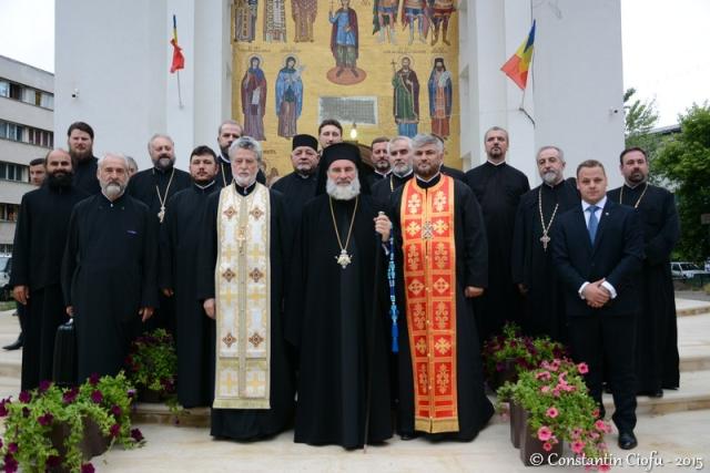 Vecernie arhierească în Biserica "Sfântul Iulian din Tars" (GALERIE FOTO)