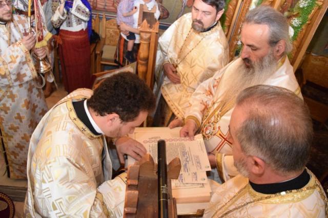 IPS Mitropolit Teofan: „În istoria lumii, cei mai iubiți oameni au fost cei smeriți”