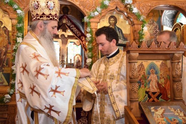 IPS Mitropolit Teofan: „În istoria lumii, cei mai iubiți oameni au fost cei smeriți”