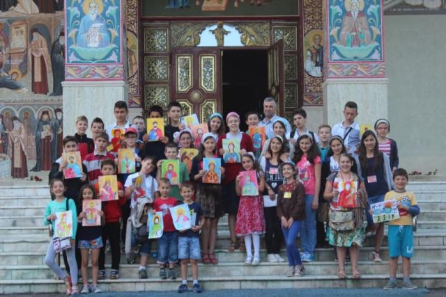 Tabără pentru copii, la Seminarul Teologic de la Mãnãstirea Neamț