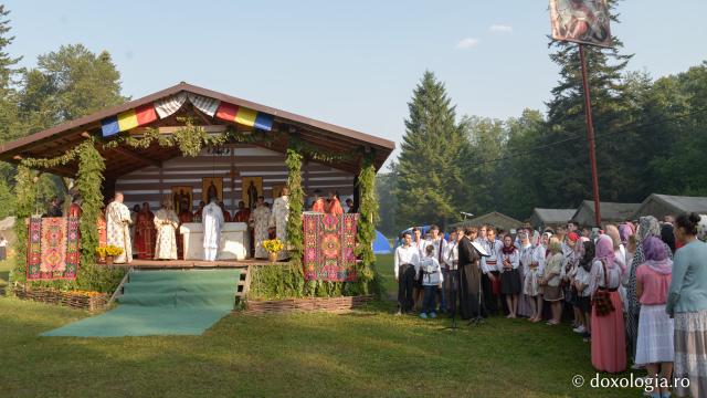 IPS Mitropolit Teofan, la Nemțișor: „Nu există o contradicție mai mare decât să fii tânăr și să fii trist”