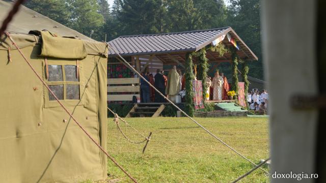 IPS Mitropolit Teofan, la Nemțișor: „Nu există o contradicție mai mare decât să fii tânăr și să fii trist”