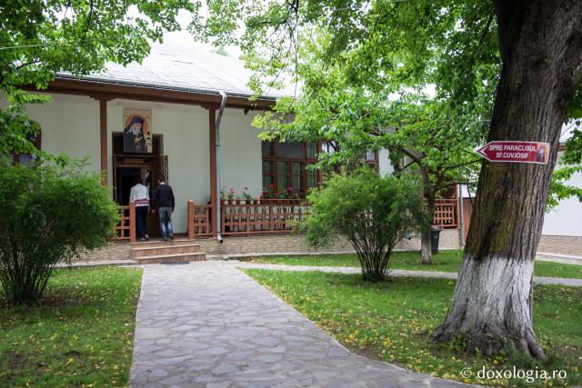 (Foto) Acasă la Sfântul Iosif de la Văratec