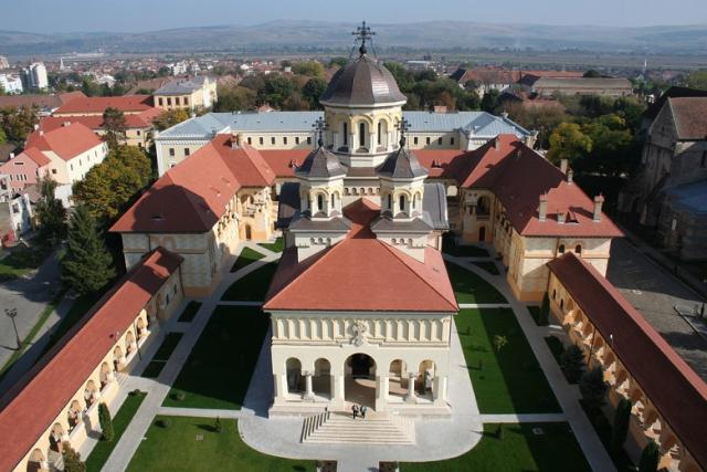 Înaltpreasfinţitul Părinte Irineu va oficia slujba Paraclisului Maicii Domnului în Catedrala Arhiepiscopală din Alba Iulia
