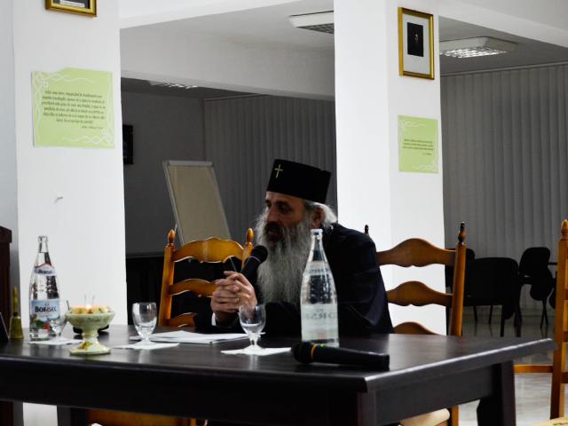 Conferință preoțească semestrială: „Parohia - adunare euharistică și spital duhovnicesc”