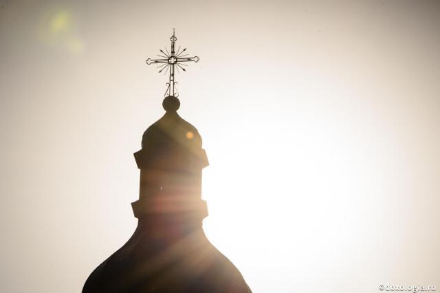 Crucea lui Hristos înalţă de pe pământ pe ucenicul lui Hristos