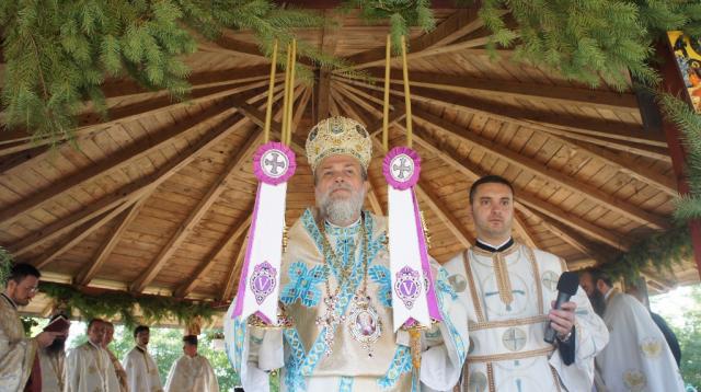 Slujbă arhierească la Mănăstirea Tăriceni, Călărași