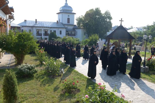 Mănăstirea Văratec și-a serbat al doilea hram