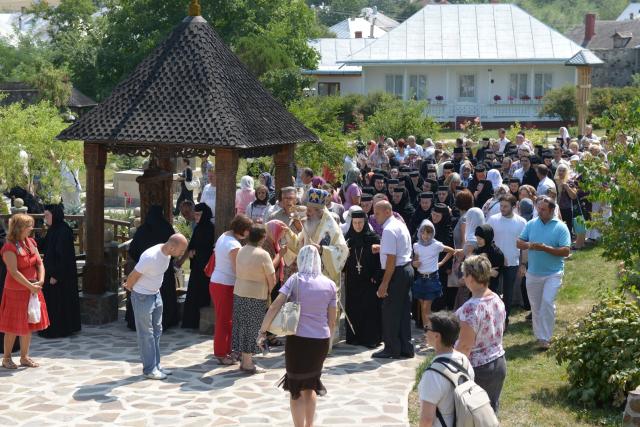 Mănăstirea Văratec și-a serbat al doilea hram