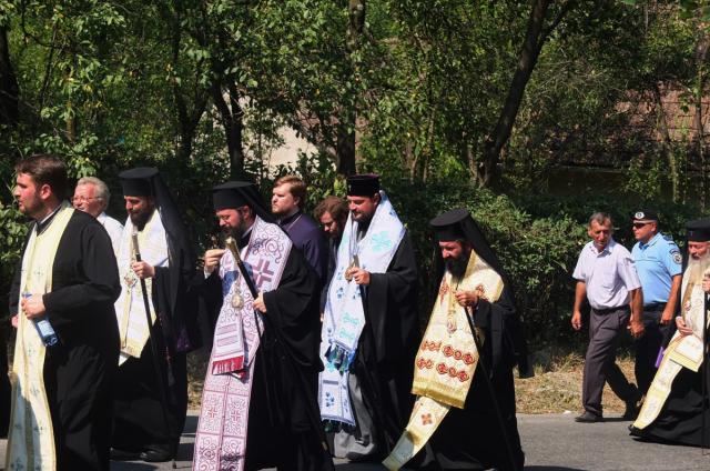 Preasfințitul Părinte Episcop Timotei, la hramul Mănăstirii Nicula