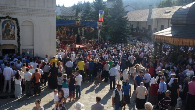 IPS Mitropolit Teofan, la hramul Mănăstirii Secu: „Cel care are duhul pocăinței se cunoaște pe sine”