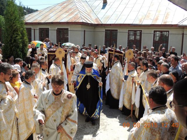 Părintele Costin Popa, condus spre împărăţia cerească