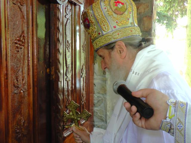 IPS Pimen: „Cum să-i cerem lui Dumnezeu să ne ierte greșelile noastre, dacă noi nu iertăm?”