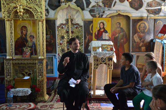 O nouă ediție a „Taberei din pridvorul satului” în parohia „Sfântul Ierarh Nicolae”, Moreni