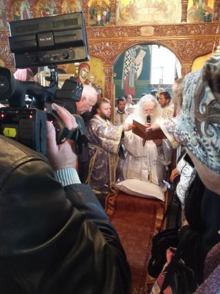 Sfinţiri de biserici în protopopiatele Săveni şi Bacău