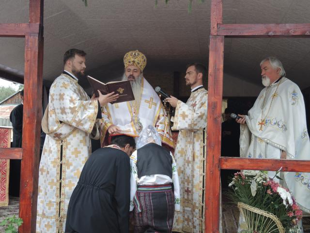 Slujbe arhierești în Parohia Hărmăneștii Noi