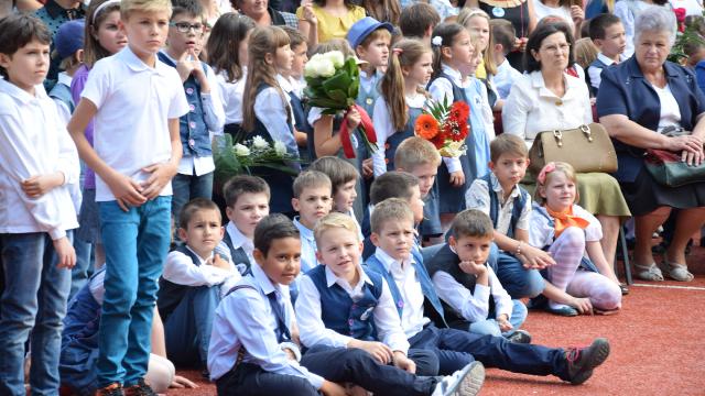 „Performanța”, tema aleasă de comunitatea „Varlaam Mitropolitul” pentru anul şcolar 2015-2016