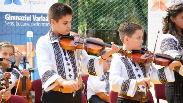 „Performanța”, tema aleasă de comunitatea „Varlaam Mitropolitul” pentru anul şcolar 2015-2016