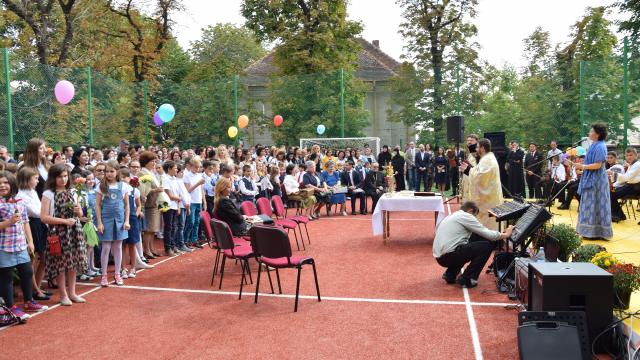 „Performanța”, tema aleasă de comunitatea „Varlaam Mitropolitul” pentru anul şcolar 2015-2016