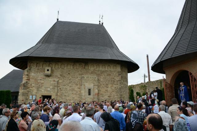 Zile de sărbătoare la Mănăstirea Hadâmbu