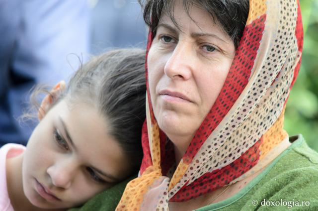 Liturghie arhierească și sfințire de clopotniţă la Mănăstirea Sihăstria Voronei