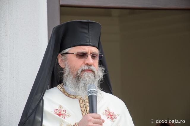 Liturghie arhierească și sfințire de clopotniţă la Mănăstirea Sihăstria Voronei