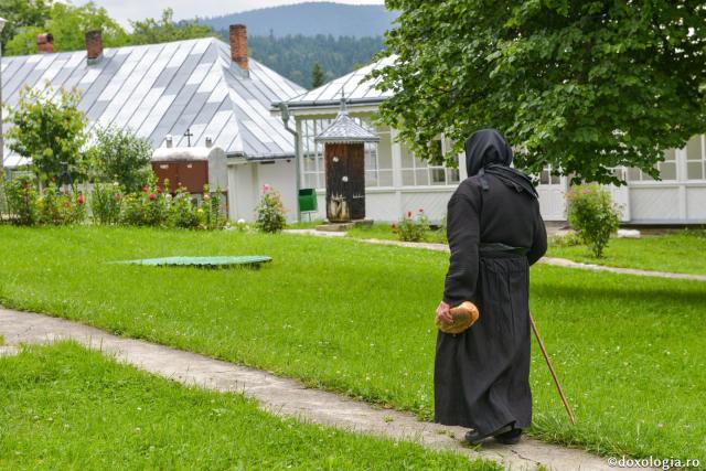 Hristos așază smerita cugetare ca temelie a vieţii duhovniceşti