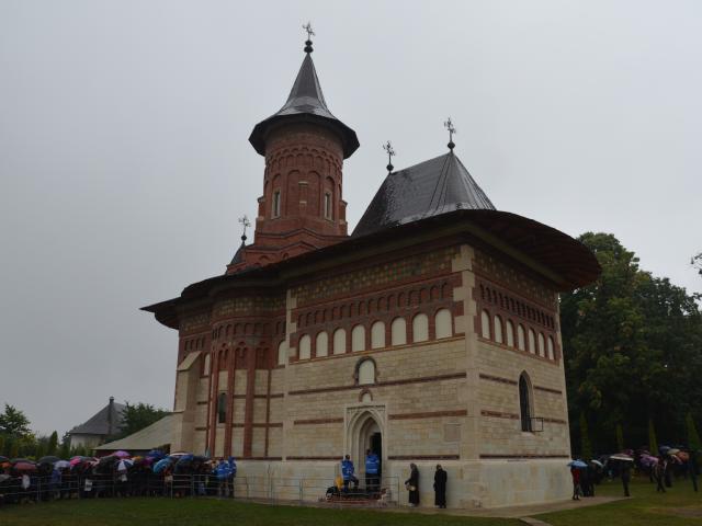 Ctitoria ștefaniană a Mănăstirii Popăuți, resfințită de patru ierarhi