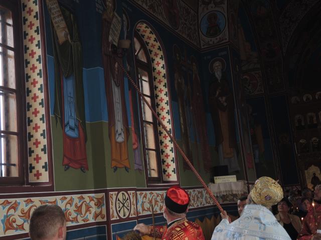 Biserica parohiei Răbâia din Protopopiatul Târgu Neamț, sfințită de Înaltpreasfințitul Teofan