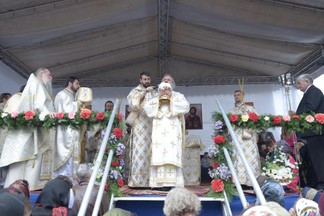Biserica „Sfântul Ierarh Nicolae” din Chirițeni a fost sfințită