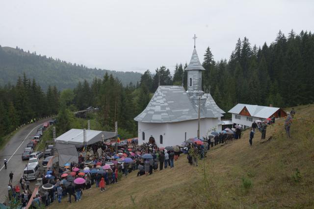 Biserica „Sfântul Ierarh Nicolae” din Chirițeni a fost sfințită