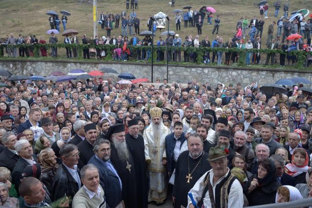 Biserica „Sfântul Ierarh Nicolae” din Chirițeni a fost sfințită