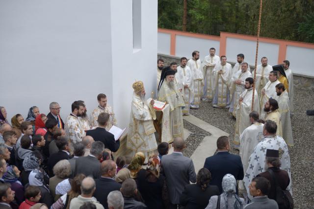 Biserica „Sfântul Ierarh Nicolae” din Chirițeni a fost sfințită
