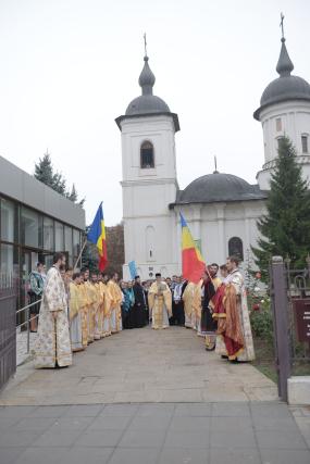 „Să vă apropiați de chipurile părinților Paisie Olaru şi Cleopa Ilie, căci au multe a vă grăi”